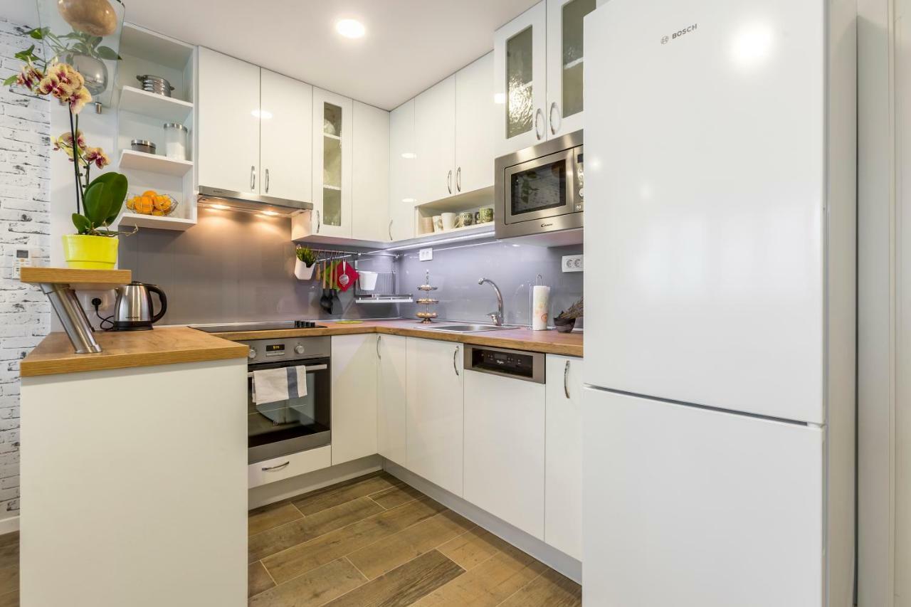 Ferienwohnung Narnia Split Exterior foto