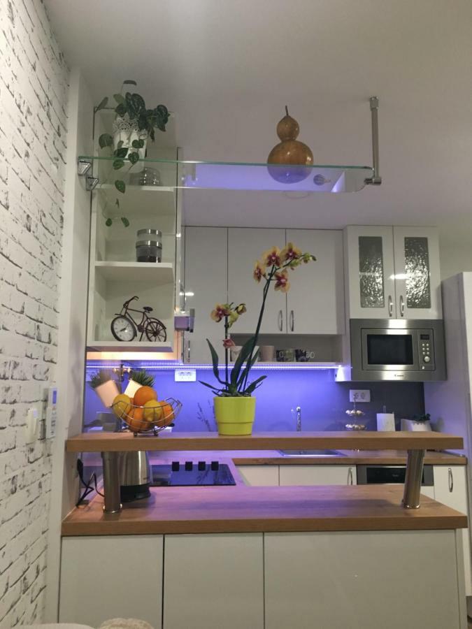 Ferienwohnung Narnia Split Exterior foto